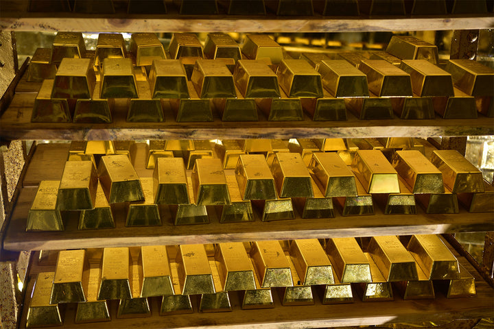 How Heavy Is a Gold Bar in Pounds?
